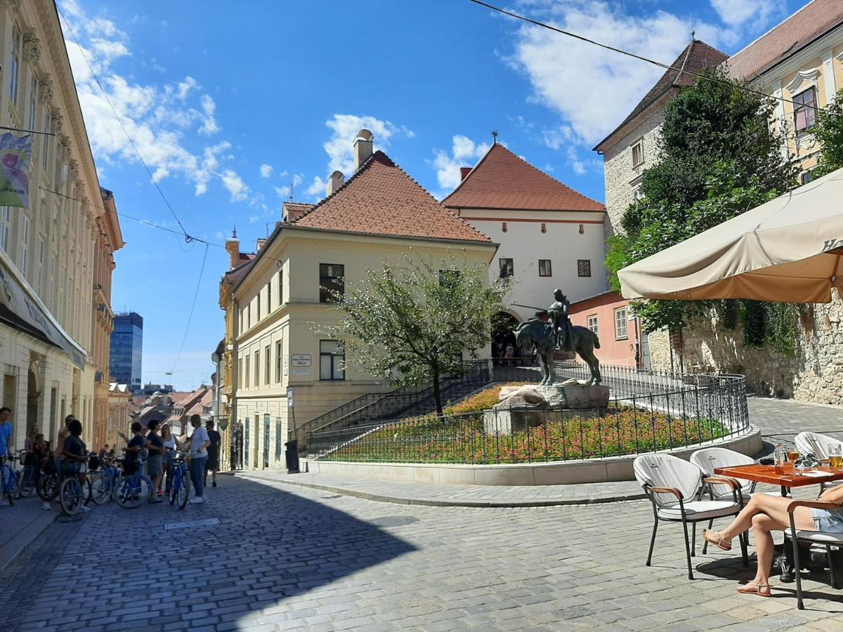 Apartment Azalea Záhřeb Exteriér fotografie
